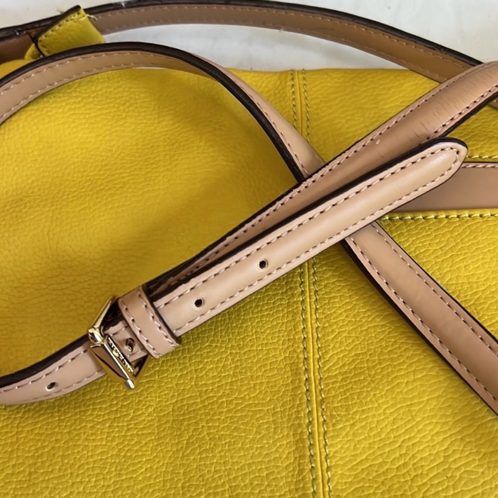 Isaac Mizrahi Sling Yellow Leather Women’s Bag - Picture 15 of 16